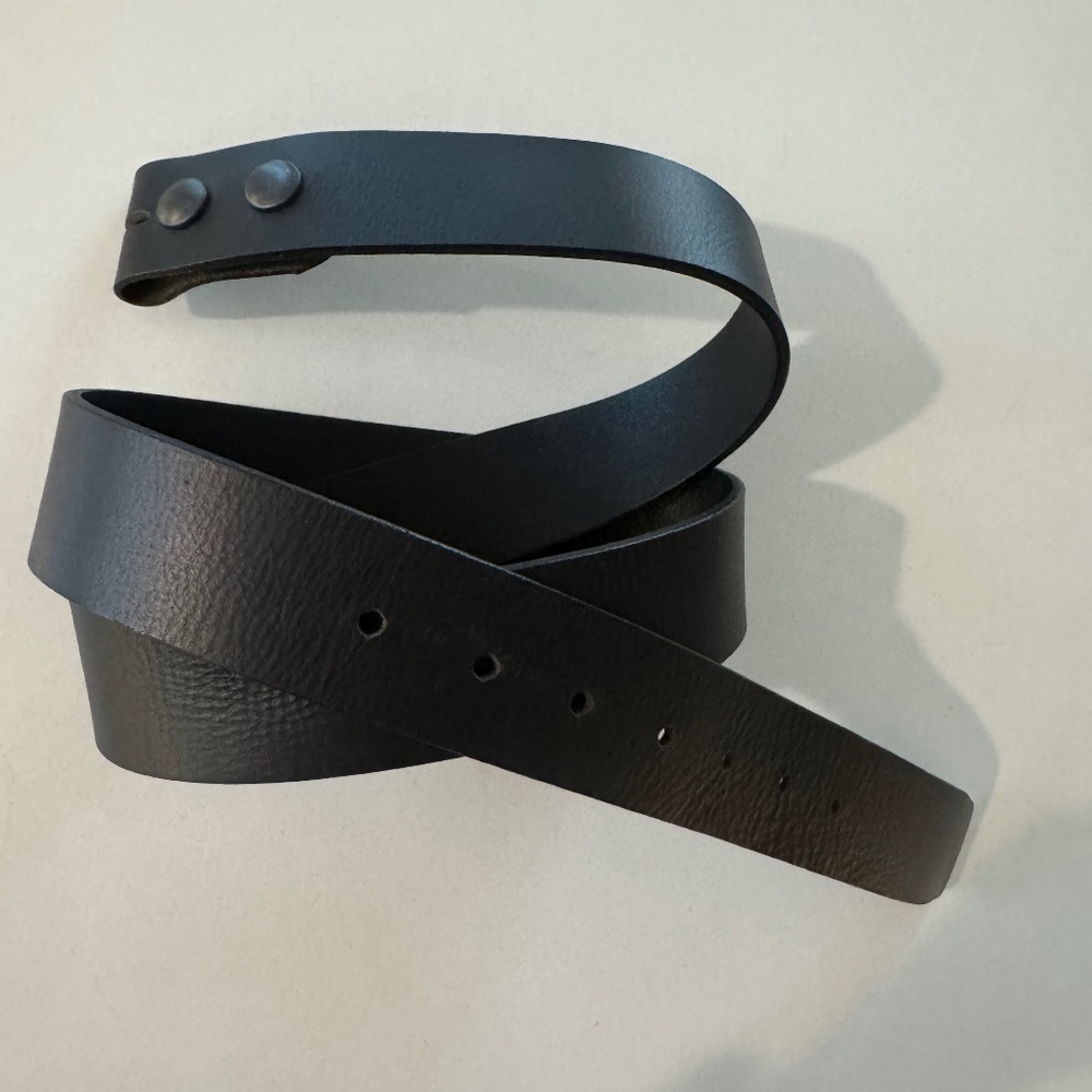 Black Leather Belt (no buckle)